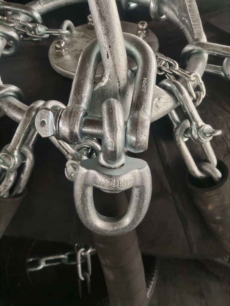 Pneumatic fender shackles for tire-chain net
