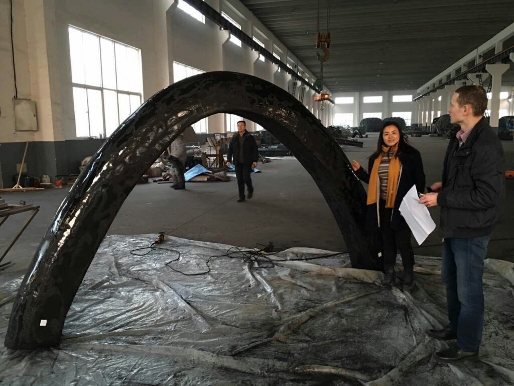 Russian client inspection of bow ship side fender production