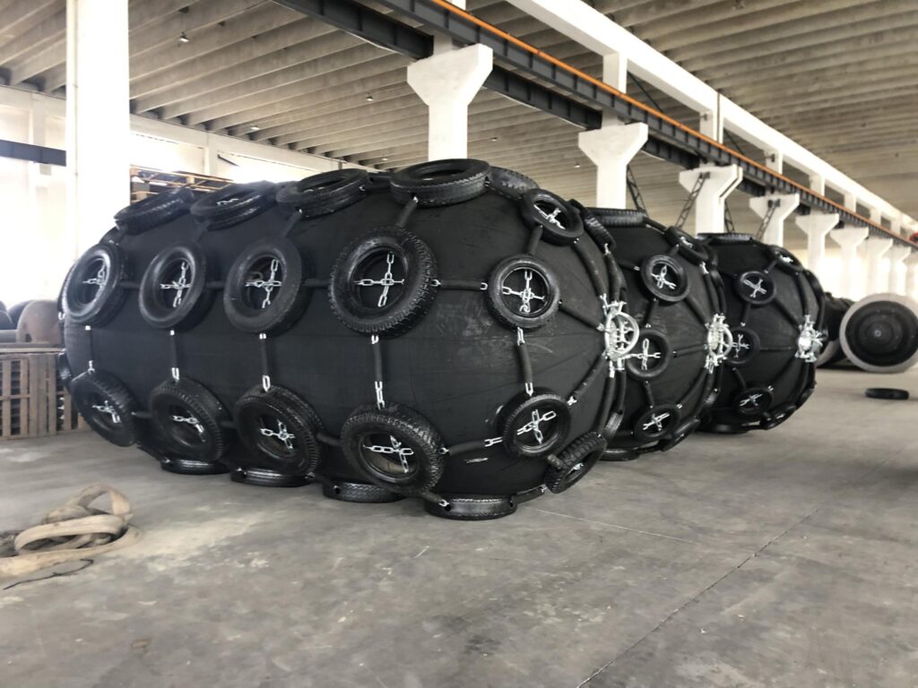 Pneumatic rubber fender with aircraft tyre-chain net