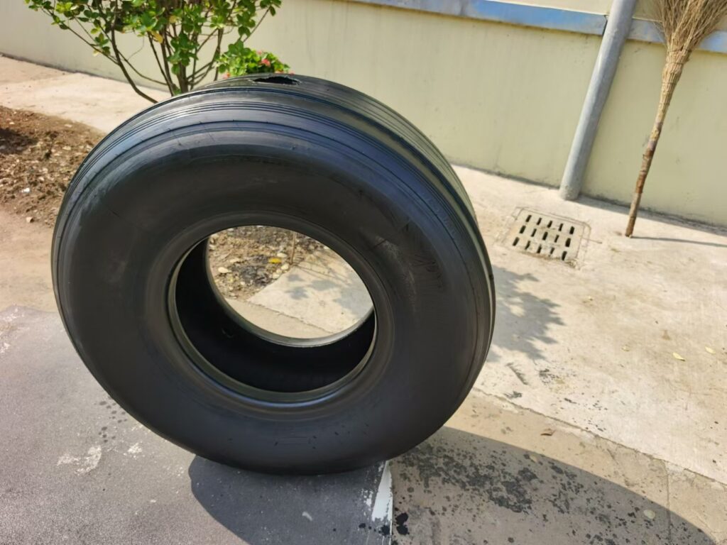1050 mm aircraft tyre fender for Australia project