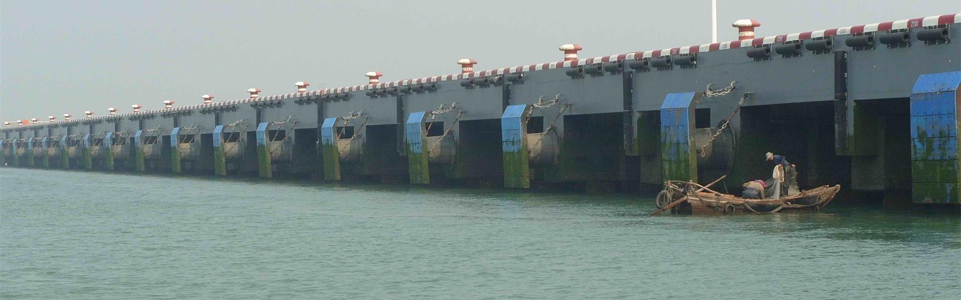 Dock rubber fender application for quay wall and vessel berthing protection