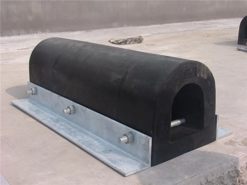 D rubber fender with side drilling and steel fixing plates for dock installation