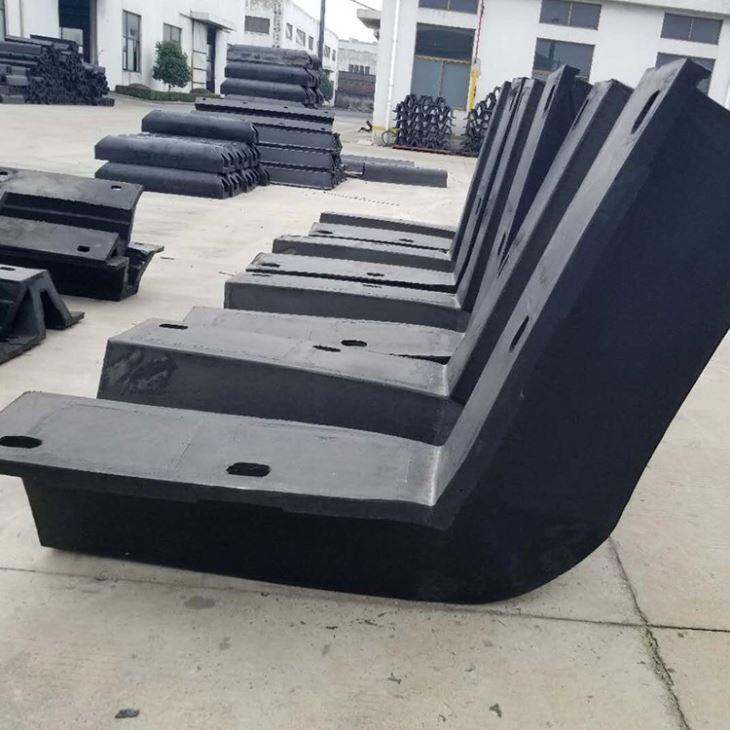 Rubber corner protection parts for dock and yard protection