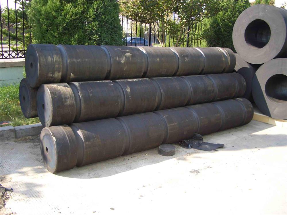 finished tugboat cylindrical rubber fenders in standard sizes