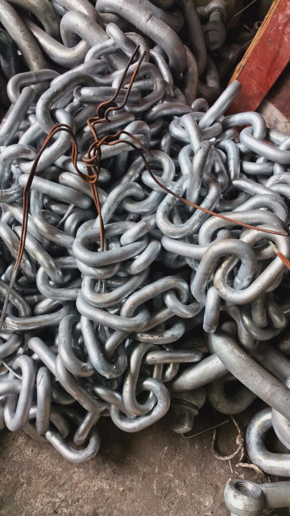 galvanized chain links for marine fender installation