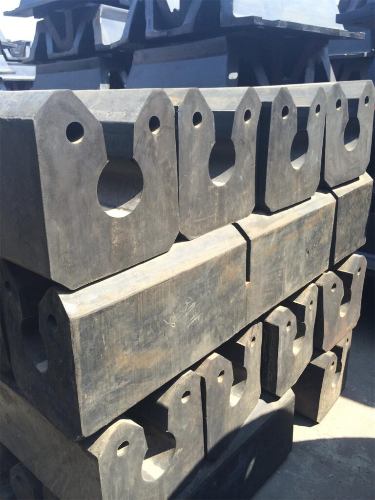 Key hole rubber fenders stored in factory for dock and quay protection