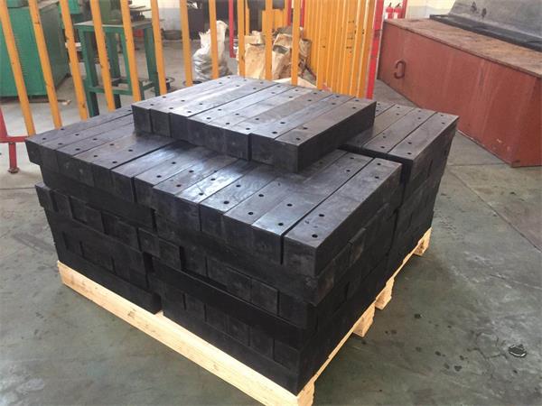 Solid square rubber fender blocks for edge protection and buffer applications