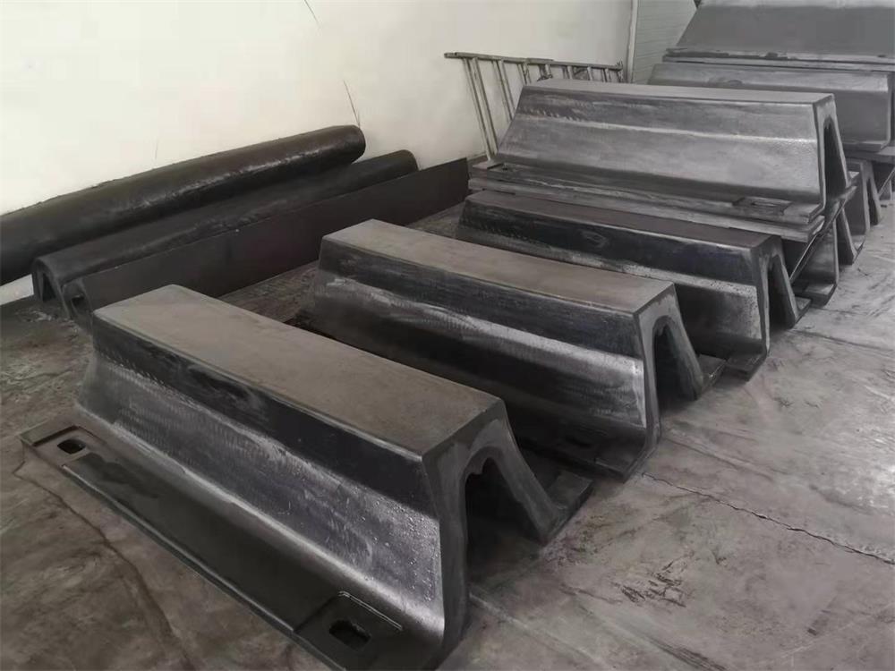 Standard rubber arch fenders arranged in the factory for dock, quay wall and berth protection