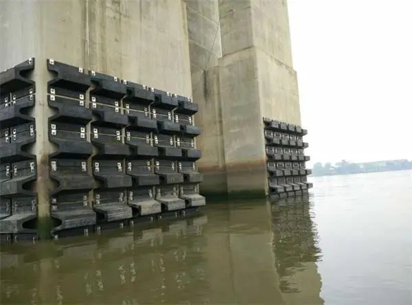 SA arch rubber fender applications for bridge pier protection