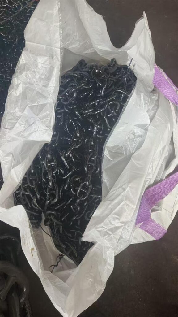 Packed U2 26 mm anchor chain assembly for shipment to Argentina